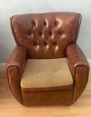 Dos sillones Chester piel marrón