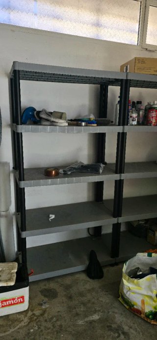 Estantería de plástico modular