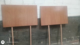 Mesa de comedor de madera de roble