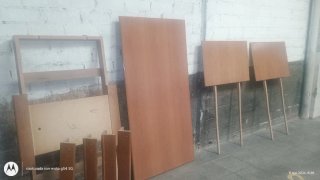 Mesa de comedor de madera de roble