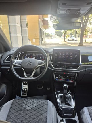 Volkswagen T-Roc R-line 2.0 150cv. nacional