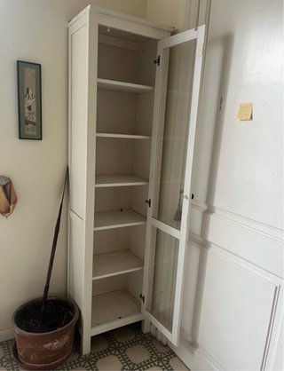 Vitrina de cristal y madera Ikea
