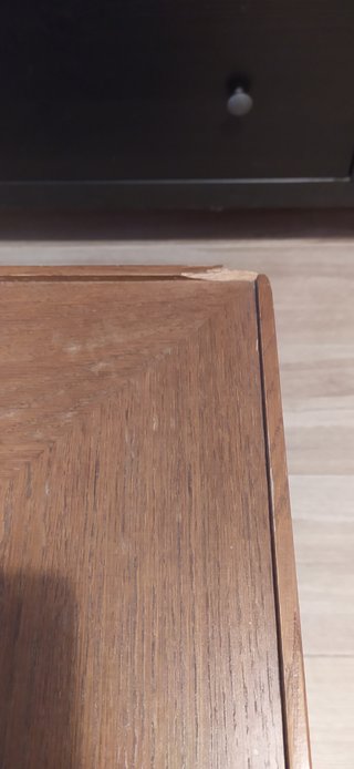 Mesa auxiliar de salón de madera