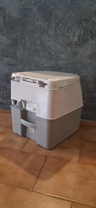 WC Portátil Potty Dometic Gris/Blanco