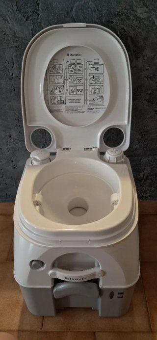 WC Portátil Potty Dometic Gris/Blanco