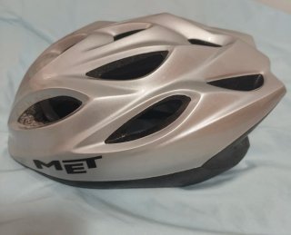Venta o INTERCAMBIO Casco Ciclismo MET Plateado