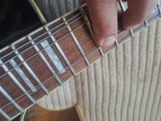 Guitarra hollow body Washburn J3