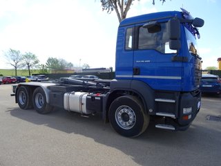 MAN TGA 26 400-CAMIONES GANCHO PORTACONTENEDOR
