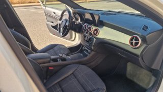 Mercedes-Benz GLA 220 CDI  con 1 año de garantí