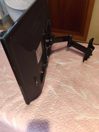 TV Samsung 32 con soporte y Xiaomi TV Stick