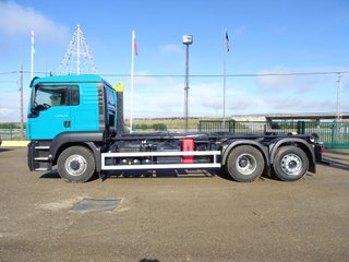 Mercedes AROCS 25 42-CAMIONES GANCHO PORTACONTENED