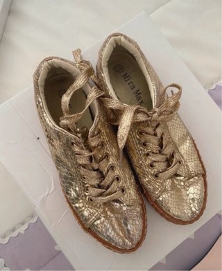Zapatillas doradas plataforma doble suela