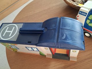 Playmobil Comisaría y Camión Basura
