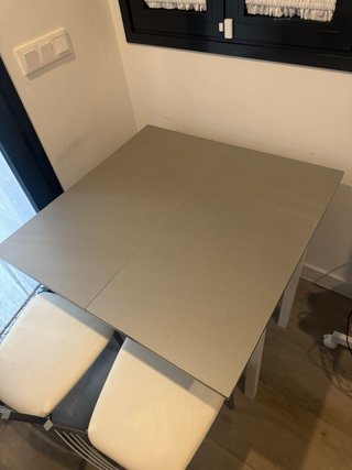 Mesa cocina extensible 90x45 a 90x90 + 2 sillas