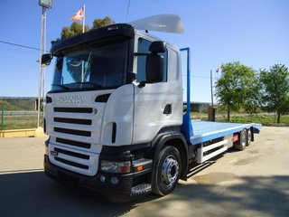 Scania R 420-CAMIONES PORTAMAQUINARIAS