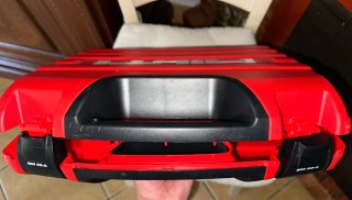Valigetta per sparachiodi HI DX460, e SIW22A
