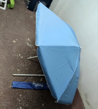 SOMBRILLA PLAYA 180 CM DE GRAN CALIDAD Y PERFECTO