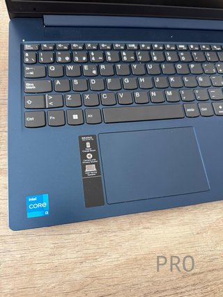 Portátil Lenovo IdeaPad Slim 3