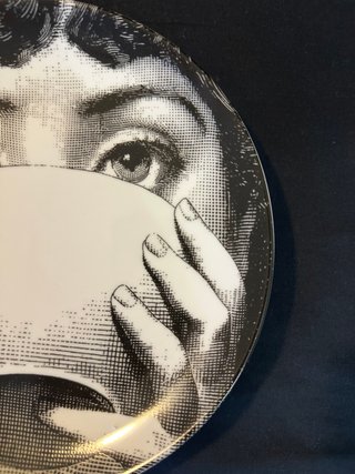 Piatto in ceramica ispirato