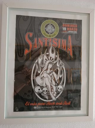 Cuadro de Santísima. Banda de rock tarifeña