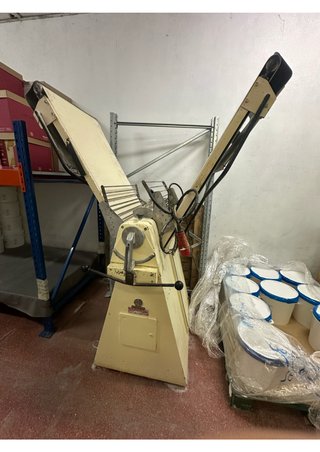 Laminadora de masa industrial manual