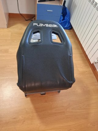 Playseat Evolution Cockpit Volante