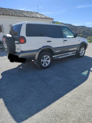 Nissan Terrano II 2004