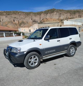 Nissan Terrano II 2004