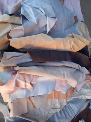 Lote de Piel Variada - Varios Colores. 25€.