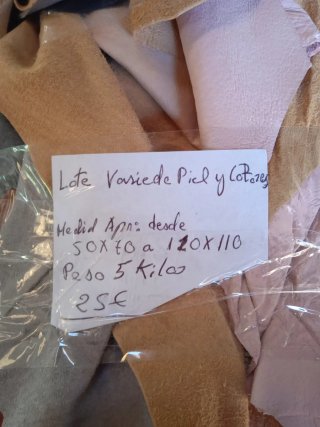 Lote de Piel Variada - Varios Colores. 25€.