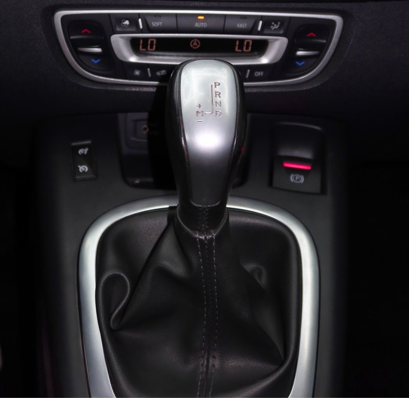 Renault Scénic 1.5 dCi Emotion 2011, foto 8