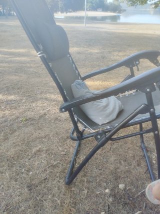 Silla reclinable exterior gris y negra