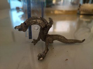 Dragón Metal Vintage 90s (Para Restaurar)