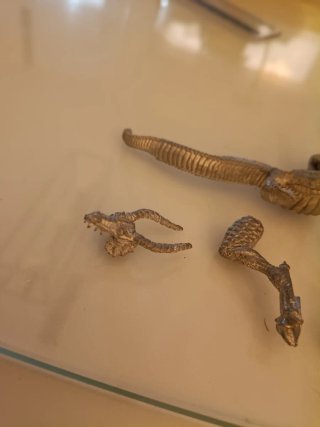 Dragón Metal Vintage 90s (Para Restaurar)