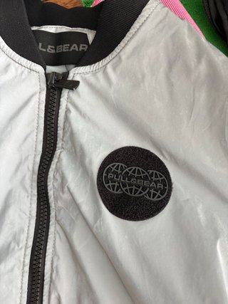 Chaqueta Bomber Reflectante Pull&Bear Talla M
