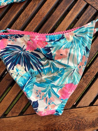 Bikini Roxy Talla XS Estampado Tropical