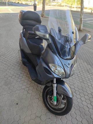 Piaggio X9 Evolution Maxi Scooter Gris