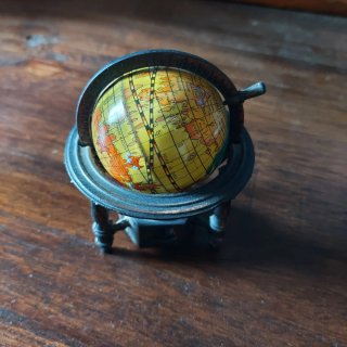 Temperamatite vintage mappamondo