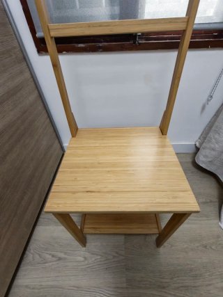 Silla toallero de bambú