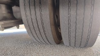 2 Neumáticos Michelin 285/70 R 19.5 Camión