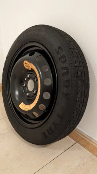 Rueda de repuesto Pirelli 15