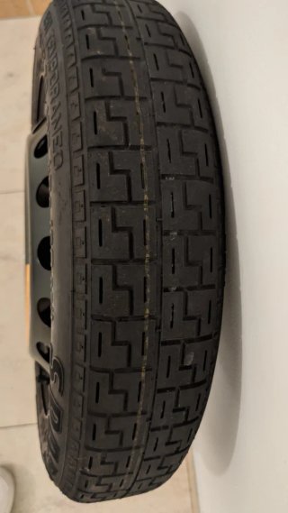 Rueda de repuesto Pirelli 15