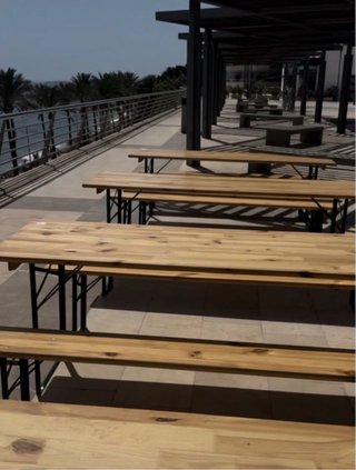 Conjunto mesa y bancos madera y metal