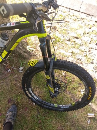 Bicicleta Montaña Rock Shox Maxxis