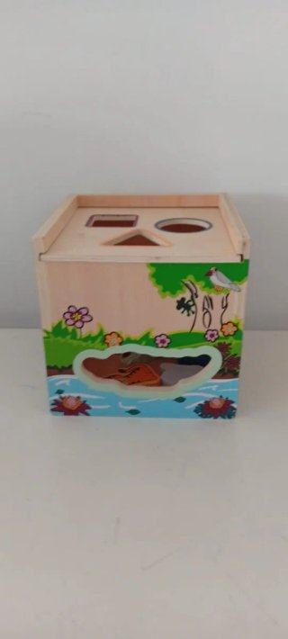 Cubo de actividades de madera