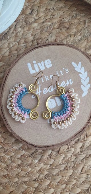 Pendientes macramé azul y rosa