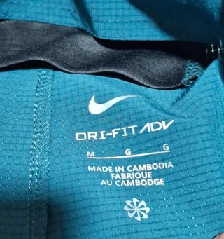 nike dri-fit adv hybride running Talla M