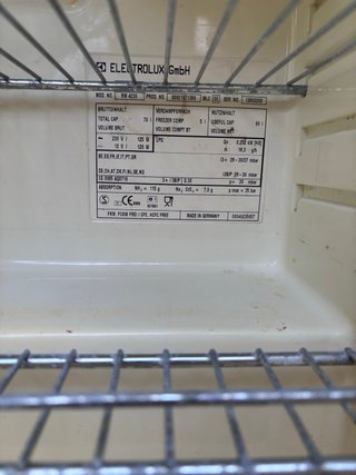 Nevera trivalente Electrolux
