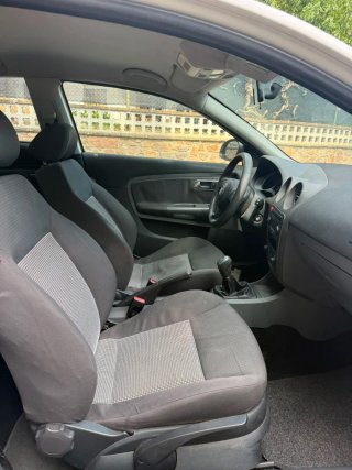 150.000KM SEAT IBIZA PEGATINA C ITV RECIEN PASADA!