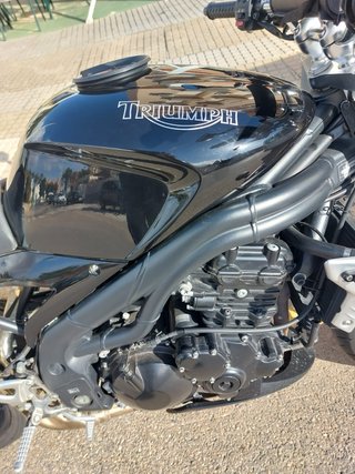 Triumph Speed Triple 1050